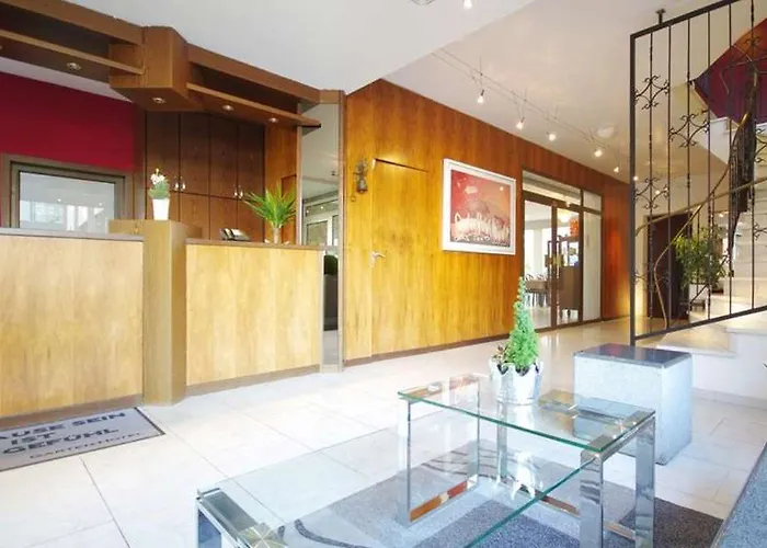 מלון Garten-hotel Ponick 3*