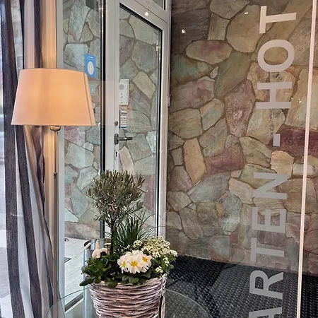 Garten-hotel Ponick Hotell 3*