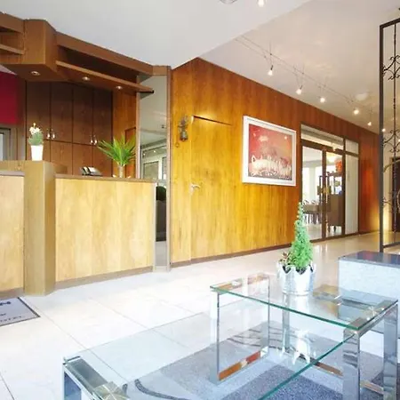 מלון Garten-hotel Ponick 3*